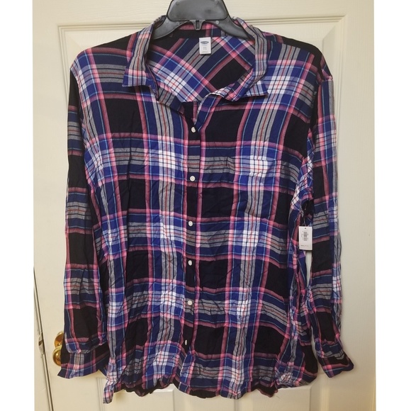 Old Navy Tops - HP ❤ NWT XXL Old Navy Button Down Plaid Blouse